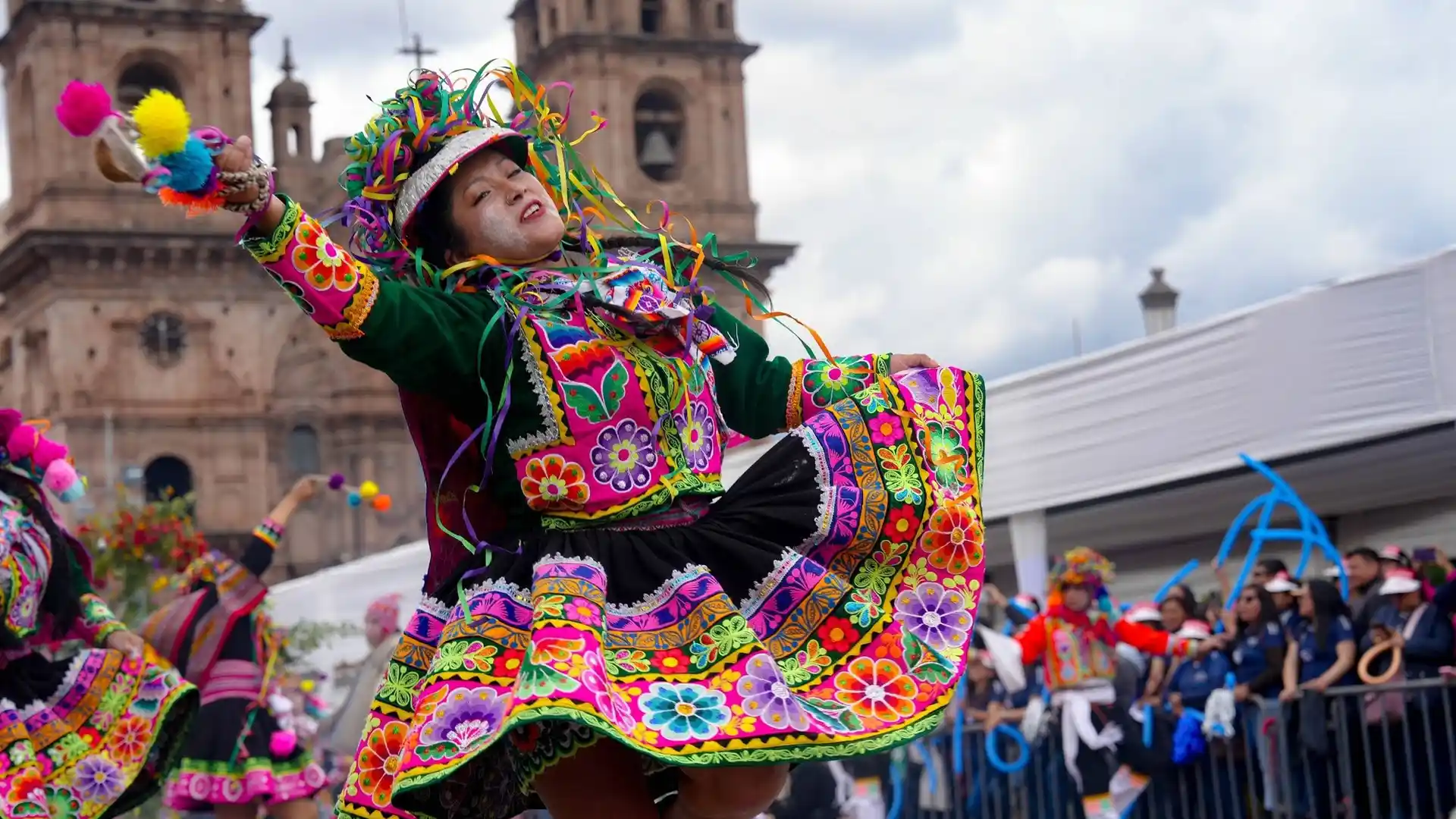 Carnaval cusqueño con danzas y juegos tradicionales
