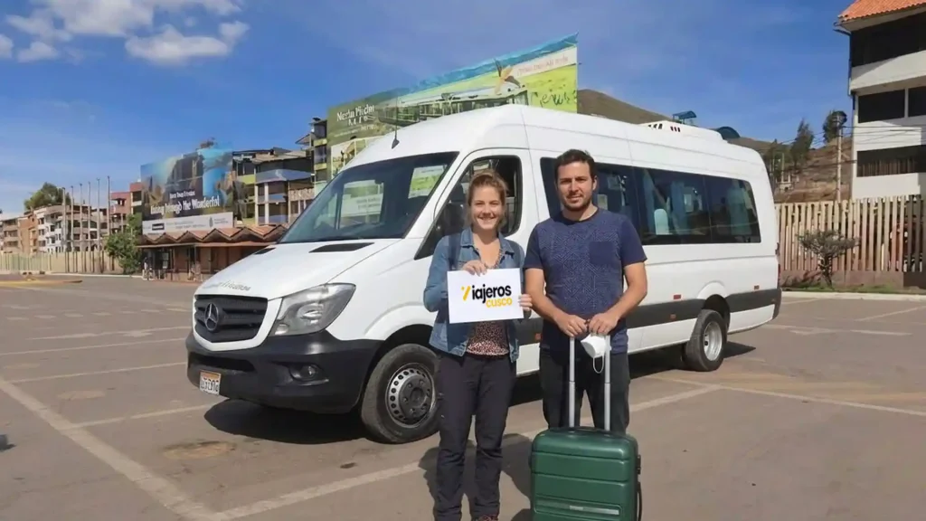 Transporte en van de 10 pasajeros en Cusco
