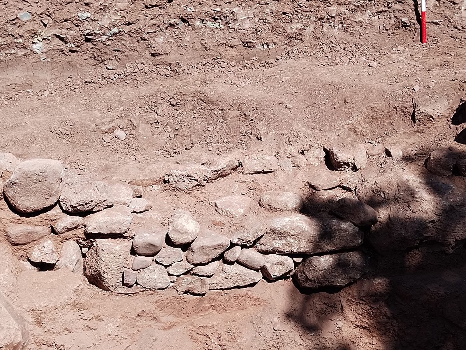 Hallazgo de restos arqueologicos en cusco